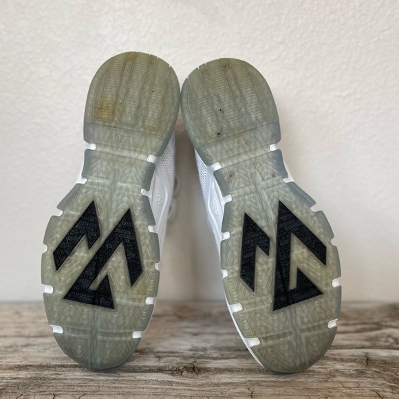 ❌SOLD❌ EUC Adidas Great J Wall Basketball Shoes - Picture 9 of 11